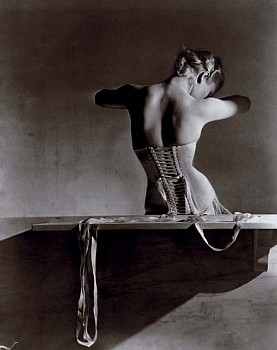 Horst P. Horst -&nbsp;Horst P. Horst Mainbocher Corset