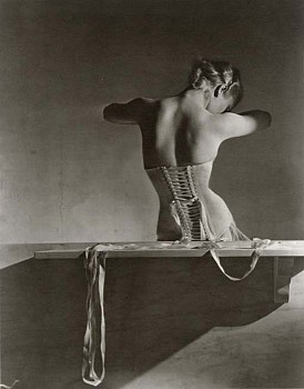 Horst P. Horst -&nbsp;Horst P. Horst Mainbocher Corset