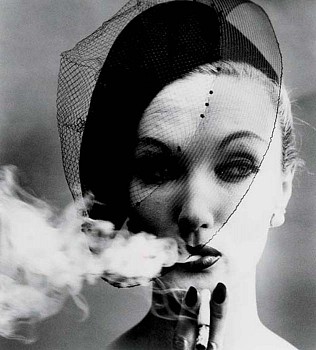 William Klein -&nbsp;William Klein Smoke and Veil, Paris (for Vogue)