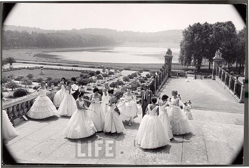 Loomis Dean, The First American Versailles Debutante Ball, 1958
Vintage Silver Gelatin Print, 9 x 13 1/2 inches