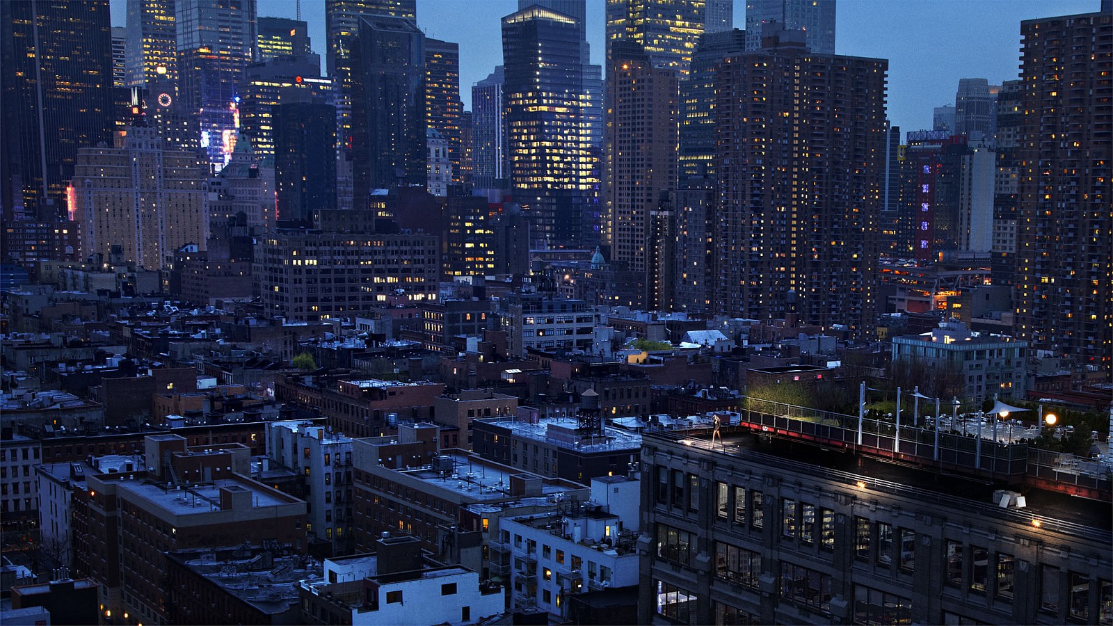 David Drebin, Girl in New York, 2011
Digital C Print, 20 x 35 1/2 inches; 30 x 53 1/4 inches; 40 x 71 inches