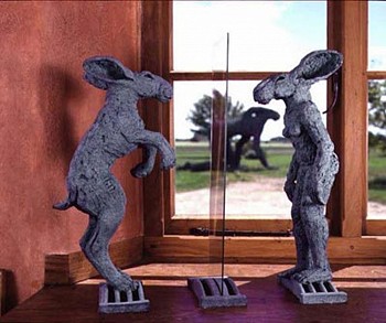 Sophie Ryder -&nbsp;Sophie Ryder Lady-Hare in a Mirror