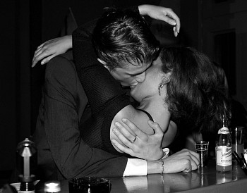 Search: Harry Benson, Berlin Kiss, 1996