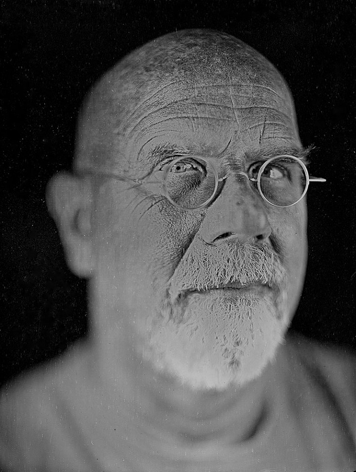 Chuck Close, Self-Portrait, 2004
Daguerreotype, Image: 8 1/16 x 6 1/16 inches
Overall: 8 1/2 x 6 1/2 inches