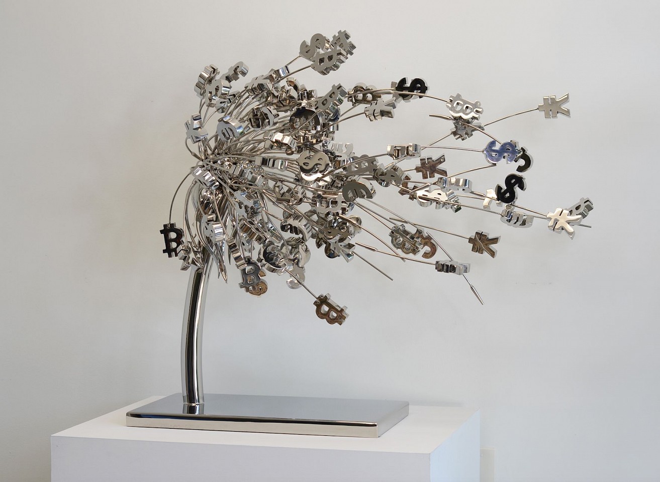 Alexi Torres, Wish For Success, 2023
316 Marine Grade Stainless Steel Sculpture, 43 x 45 x 26 in.