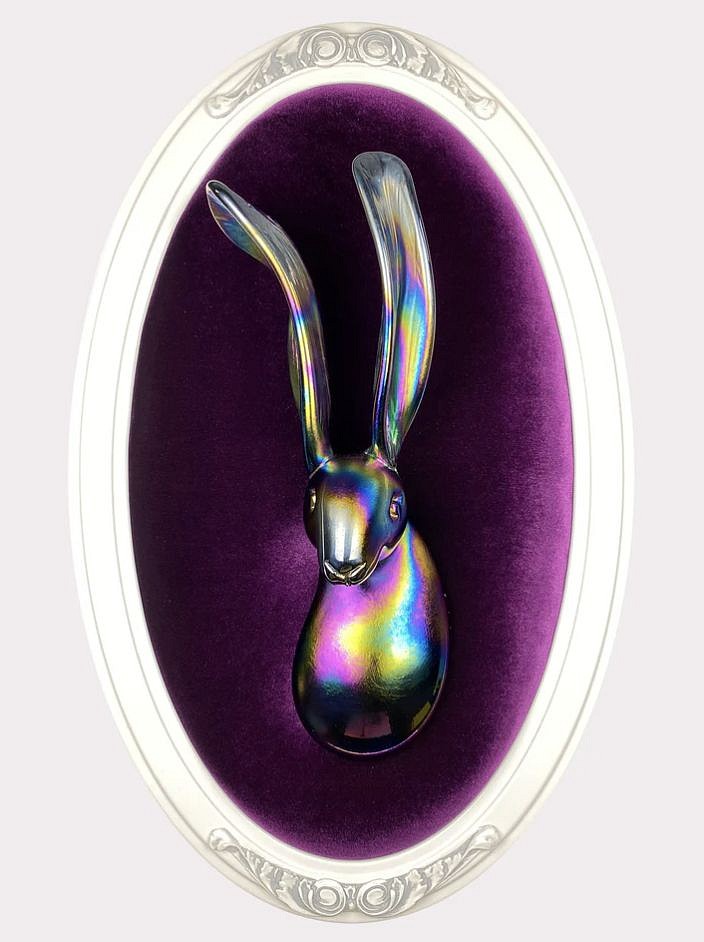 Hunt Slonem, Cleo, 2020
Blown Glass Bust, 27 x 17 x 9 in.